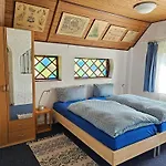 Grenzhof, Blumenwohnung
